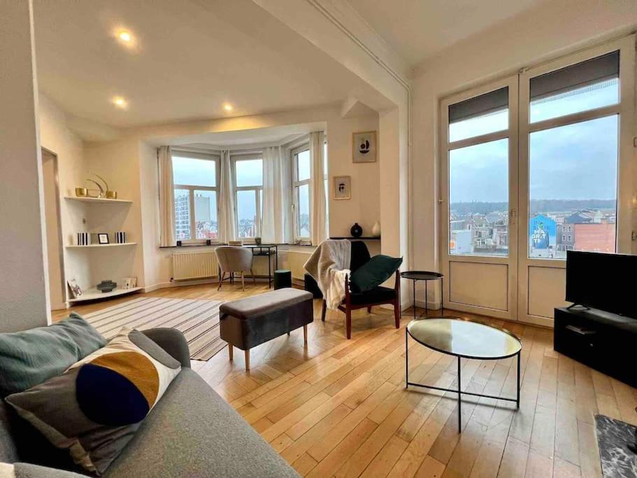 Bellevue - Grand Appartement Pour 5 Sur Les Quais De La Meuse Liège Dış mekan fotoğraf