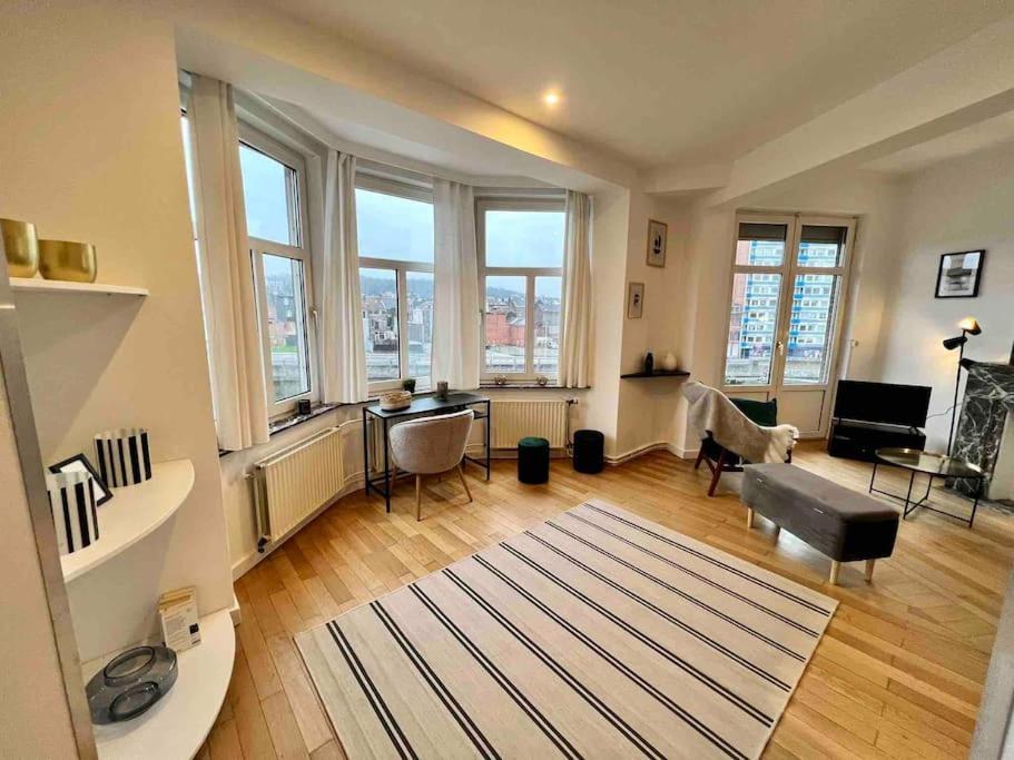 Bellevue - Grand Appartement Pour 5 Sur Les Quais De La Meuse Liège Dış mekan fotoğraf
