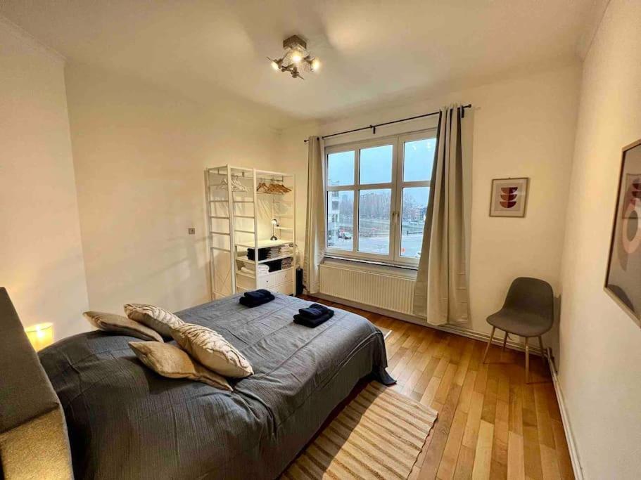 Bellevue - Grand Appartement Pour 5 Sur Les Quais De La Meuse Liège Dış mekan fotoğraf